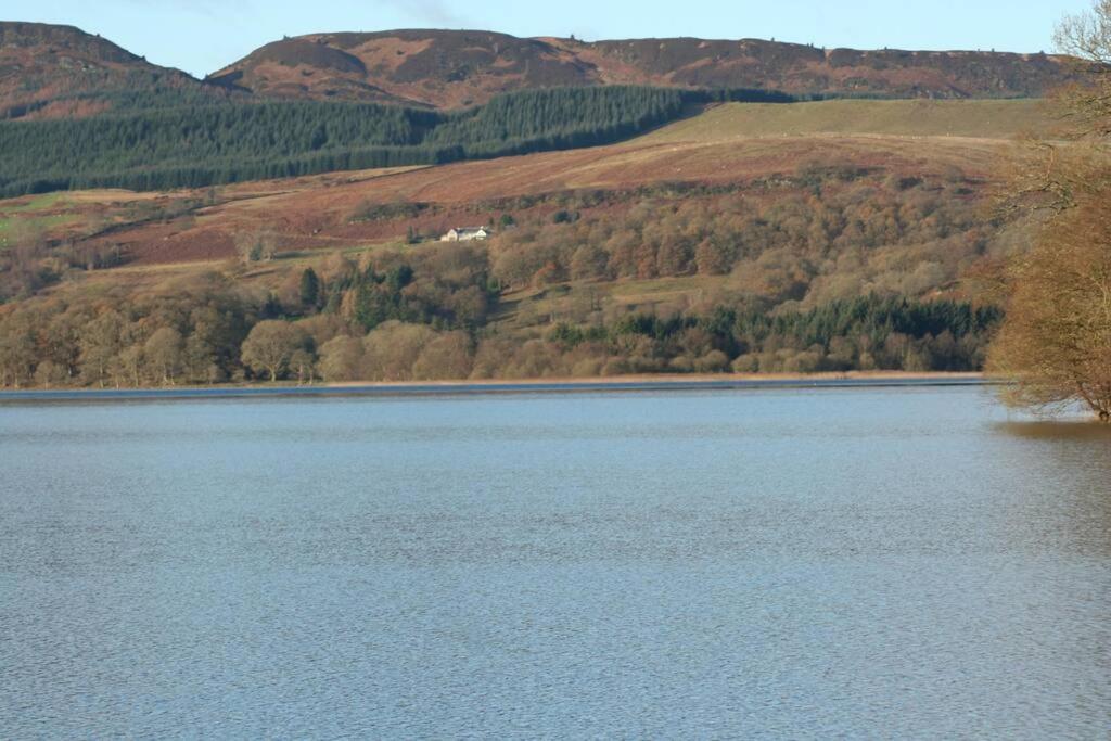 The Mews - A Cottage With A Spectacular Lake View Port Of Menteith Exterior foto